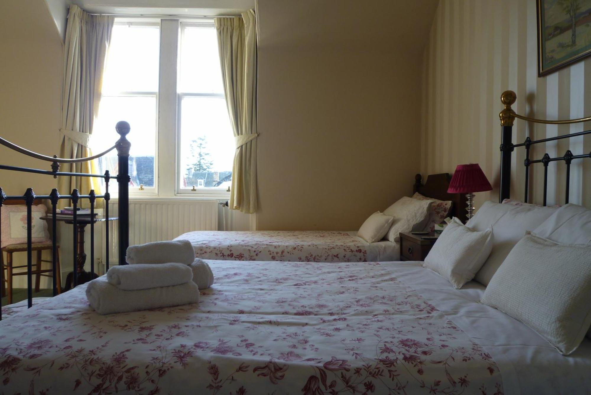 Dunallan Guest House Grantown-on-Spey Екстер'єр фото